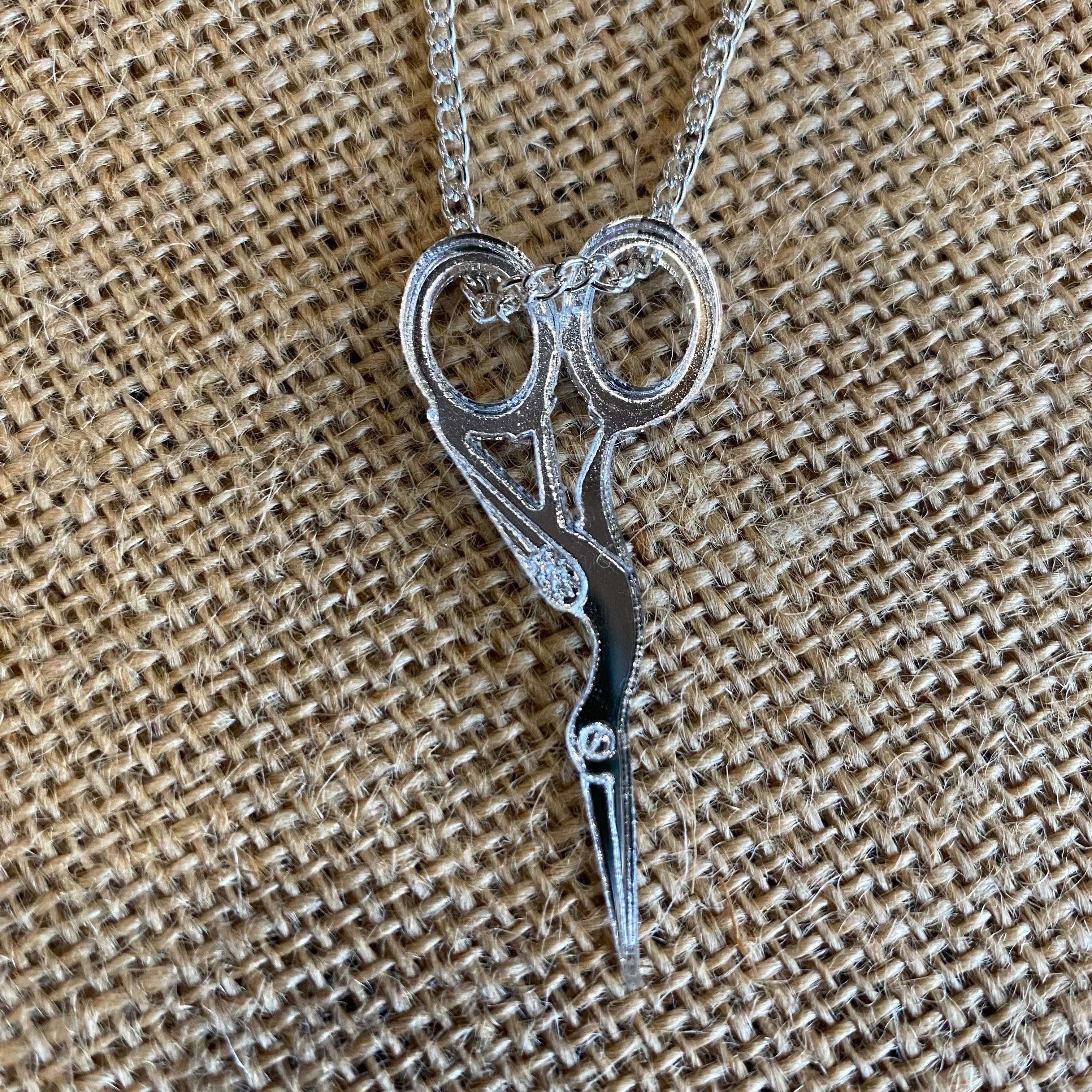 Mimiquins | Stork Scissors Necklace