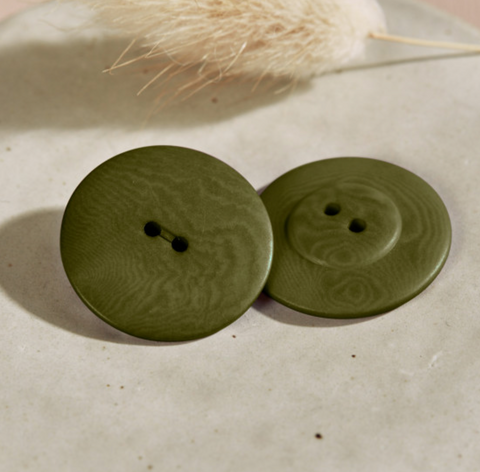 Atelier Brunette Palm Buttons - Ivy Green